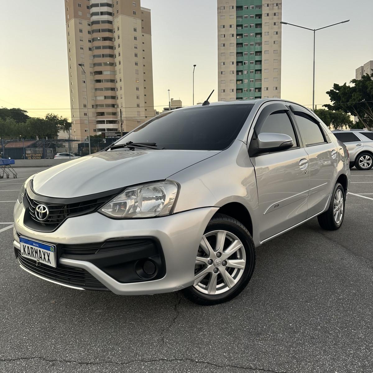 TOYOTA Etios Sedan