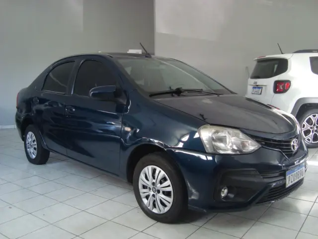 TOYOTA Etios Sedan