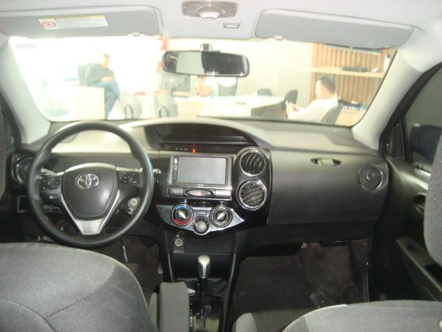 TOYOTA Etios Sedan - Foto