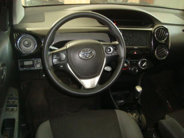 TOYOTA Etios Sedan - Foto
