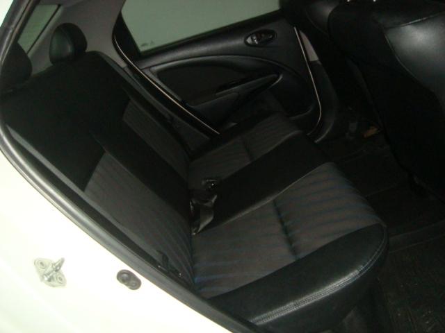 TOYOTA Etios Sedan - Foto