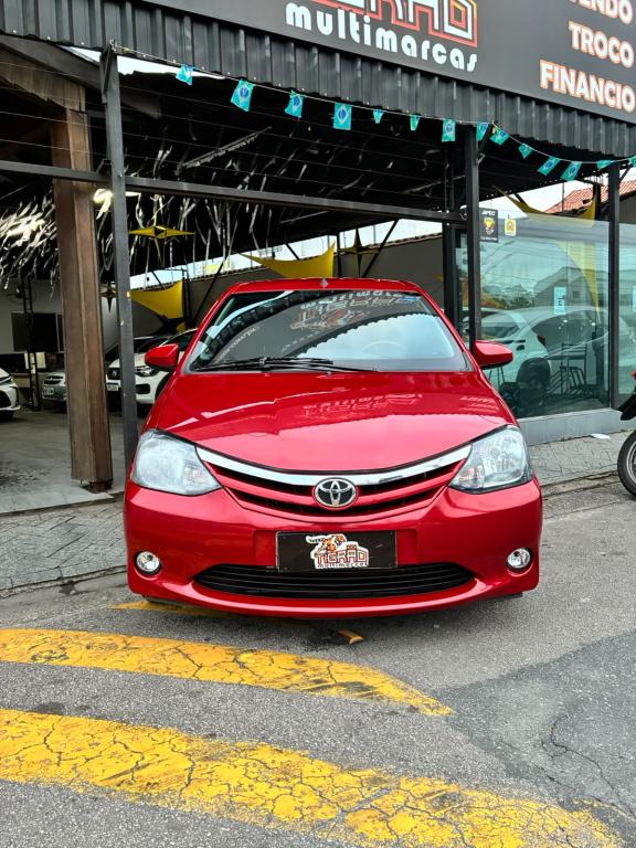 TOYOTA Etios Sedan - Foto
