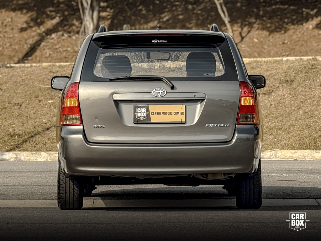 TOYOTA Fielder - Miniatura