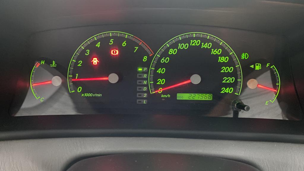 TOYOTA Fielder - Foto