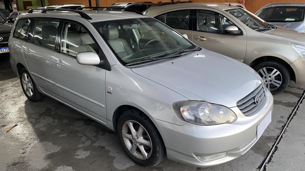 TOYOTA Fielder - Foto