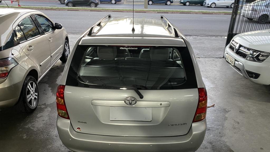 TOYOTA Fielder - Foto