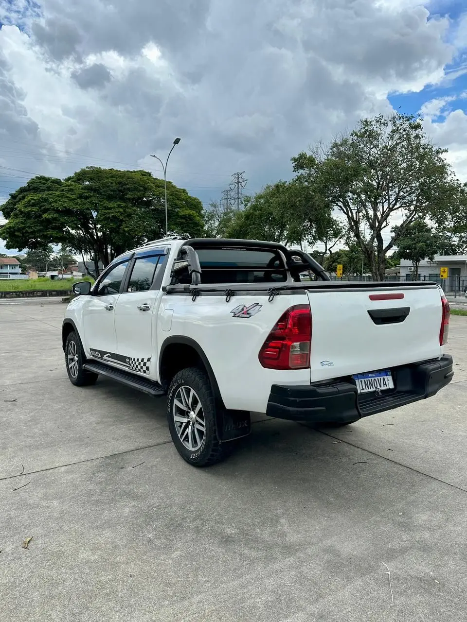 TOYOTA Hilux - Foto
