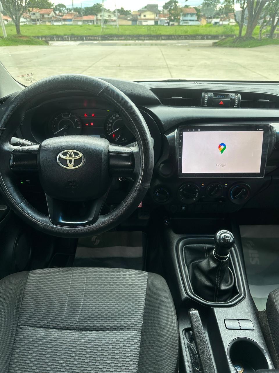 TOYOTA Hilux - Foto
