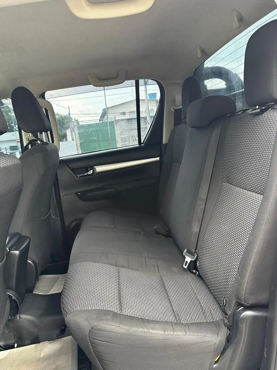 TOYOTA Hilux - Foto