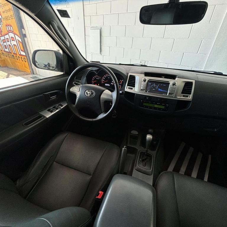 TOYOTA Hilux Caminhonete - Foto