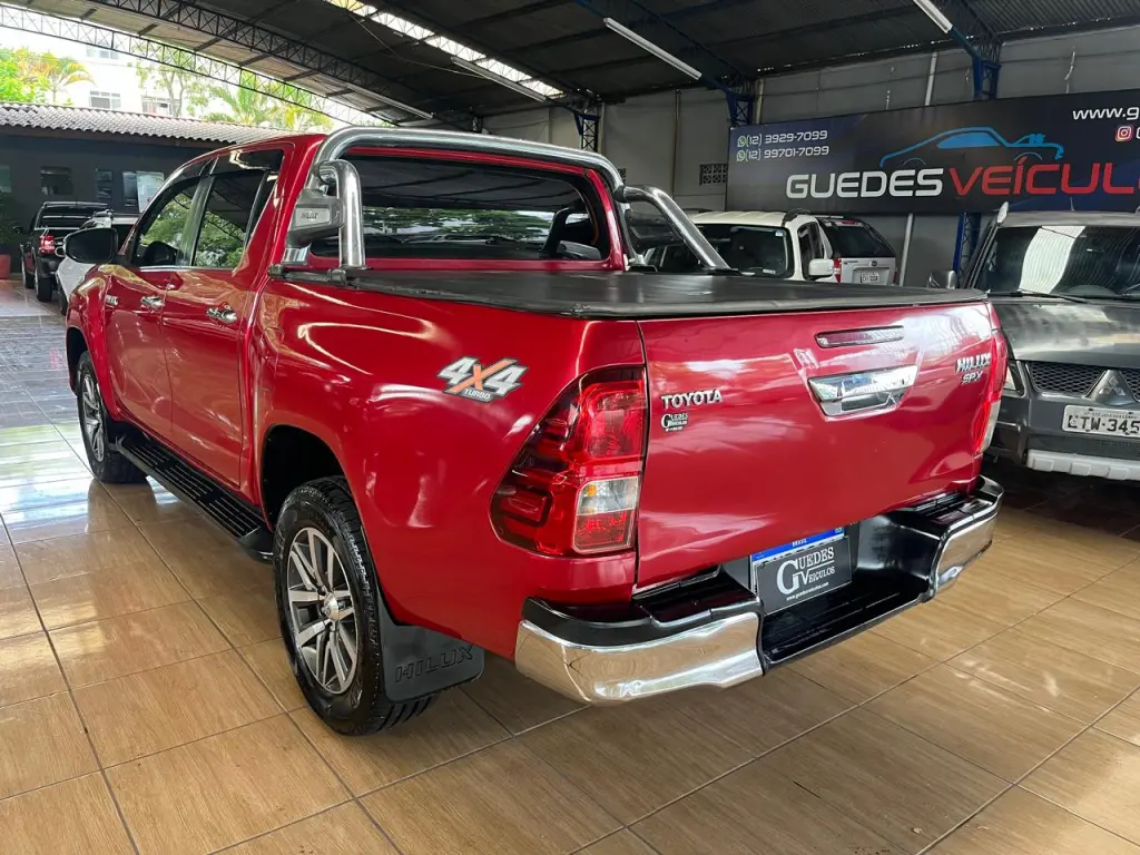 TOYOTA Hilux Caminhonete - Foto