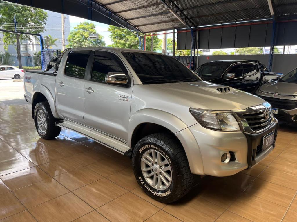 TOYOTA Hilux Caminhonete