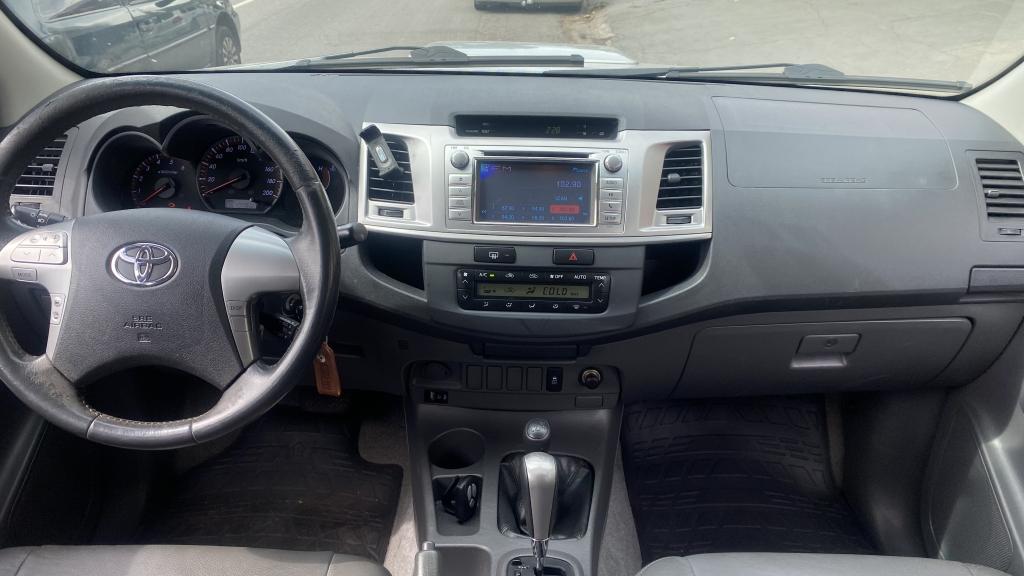 TOYOTA Hilux Caminhonete - Foto