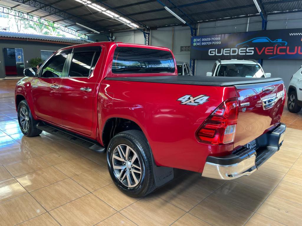 TOYOTA Hilux Caminhonete - Foto