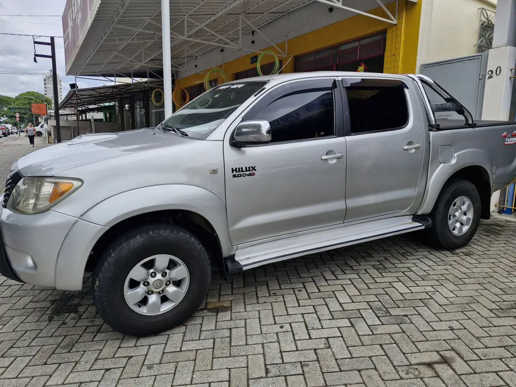 TOYOTA Hilux Caminhonete - Foto