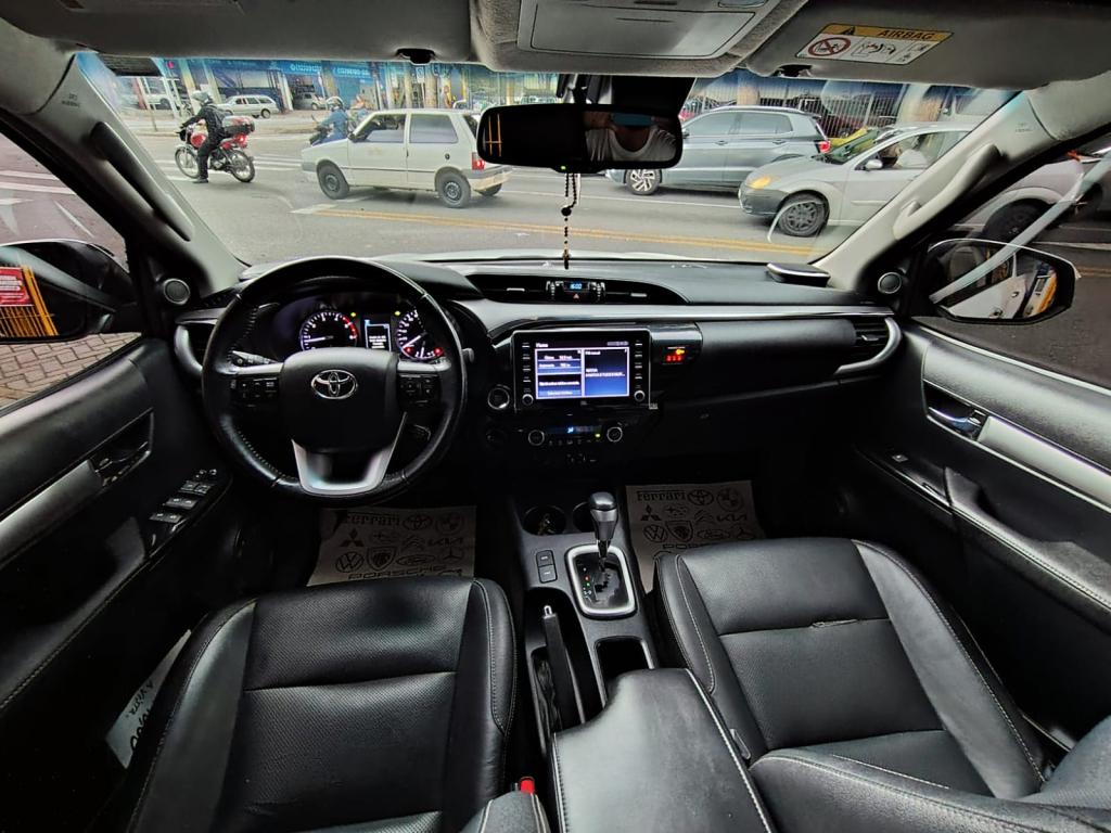 TOYOTA Hilux Caminhonete - Foto