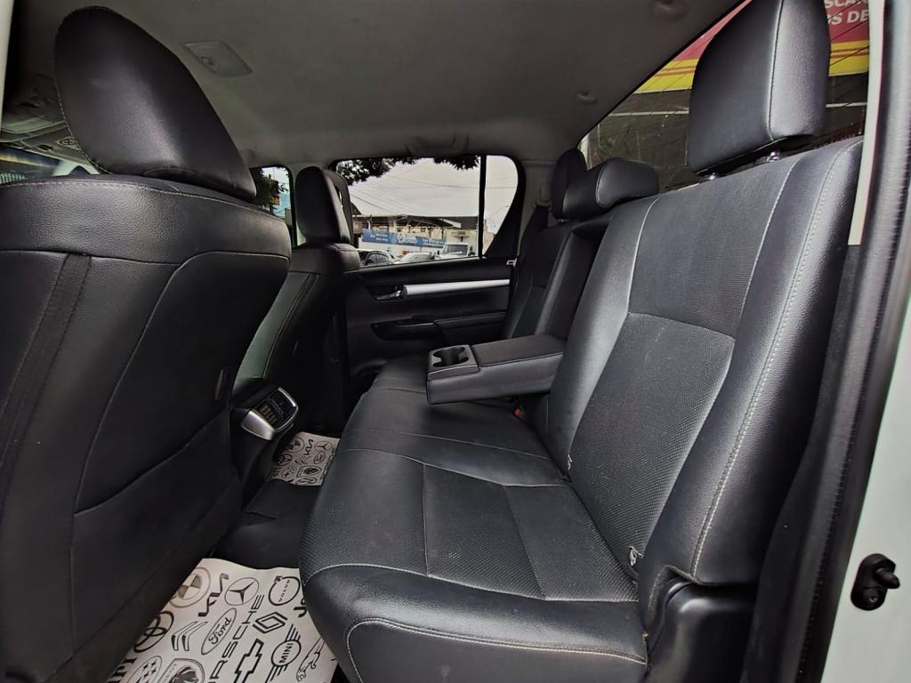 TOYOTA Hilux Caminhonete - Foto