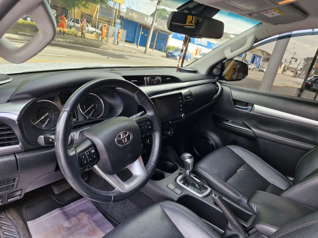 TOYOTA Hilux Caminhonete - Foto