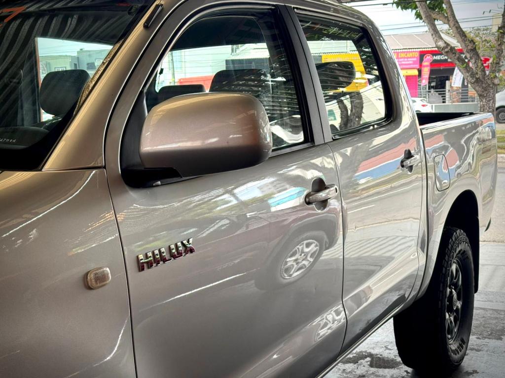 TOYOTA Hilux Caminhonete - Foto