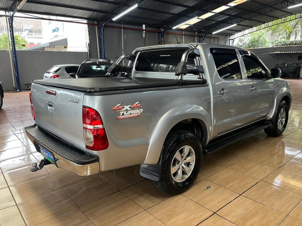 TOYOTA Hilux Caminhonete - Foto