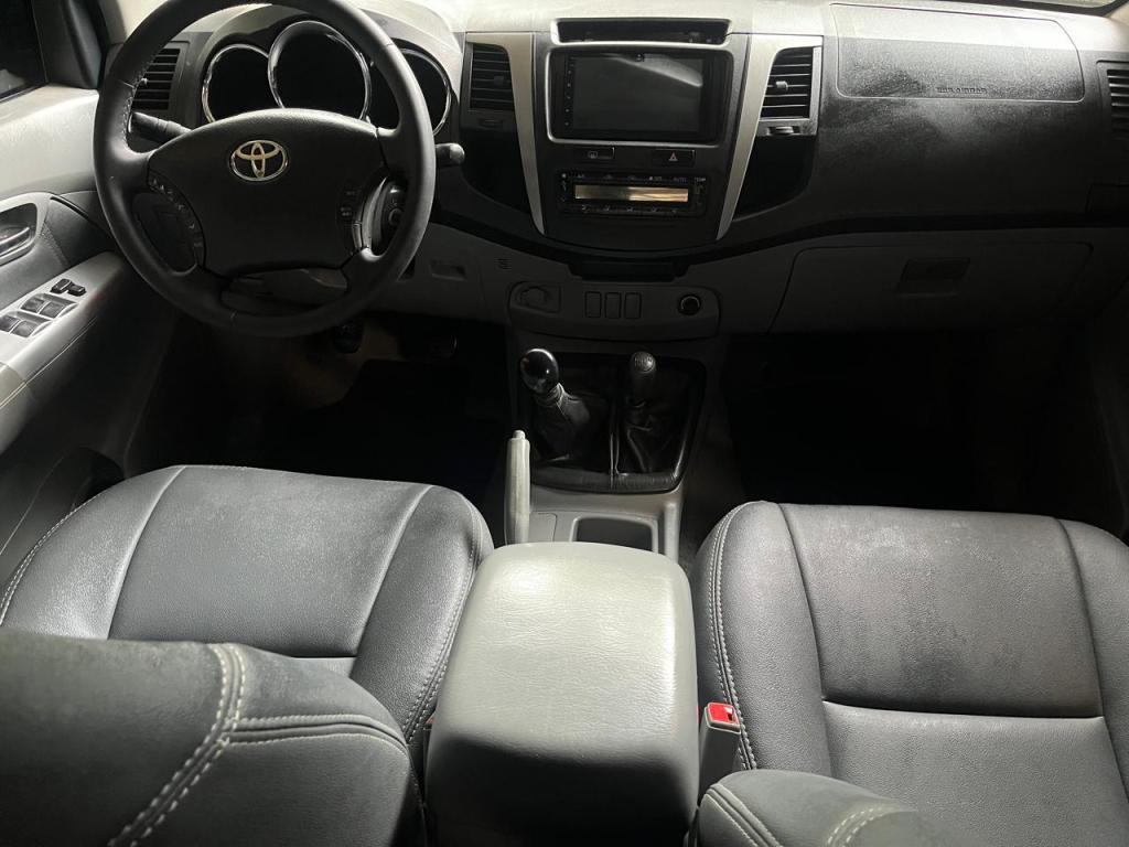 TOYOTA Hilux Caminhonete - Foto