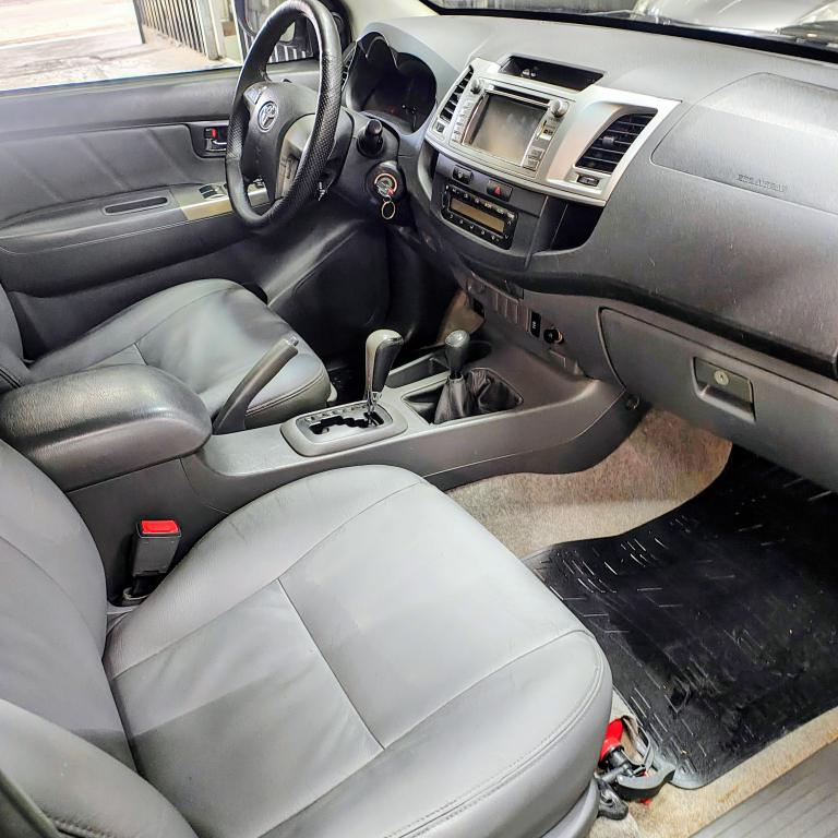 TOYOTA Hilux Caminhonete - Foto