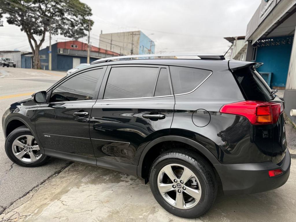 TOYOTA RAV 4 - Foto