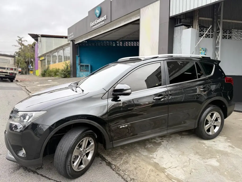 TOYOTA RAV 4 - Foto