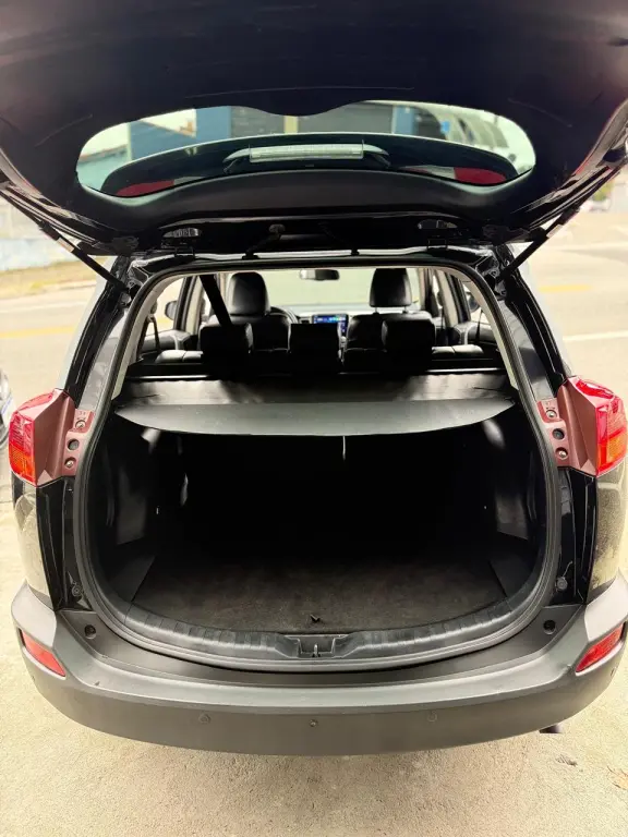 TOYOTA RAV 4 - Foto