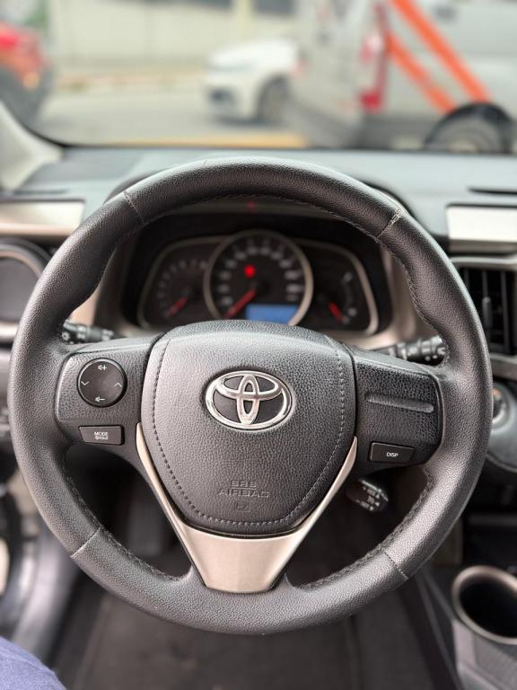 TOYOTA RAV 4 - Foto