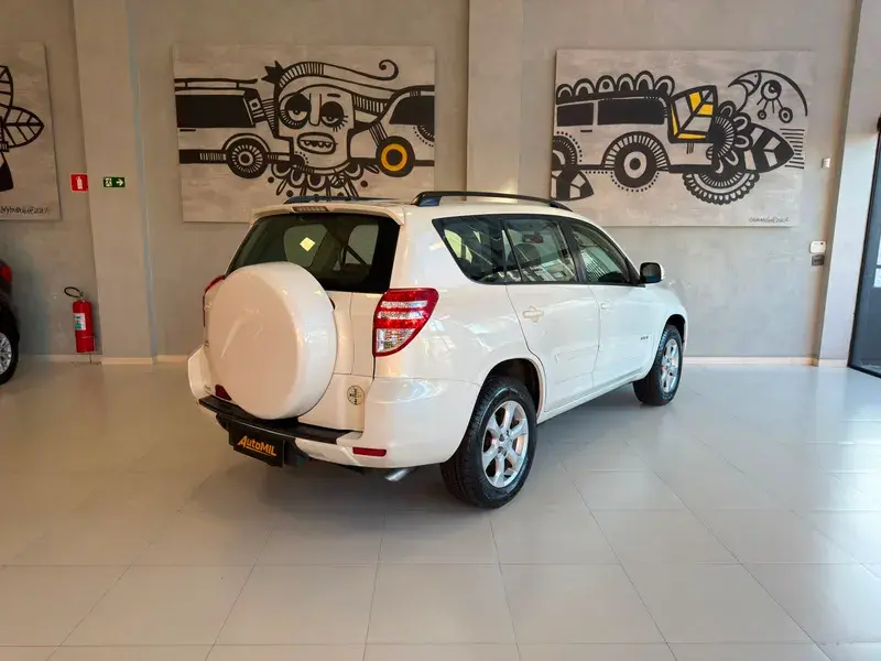 TOYOTA RAV 4 - Foto