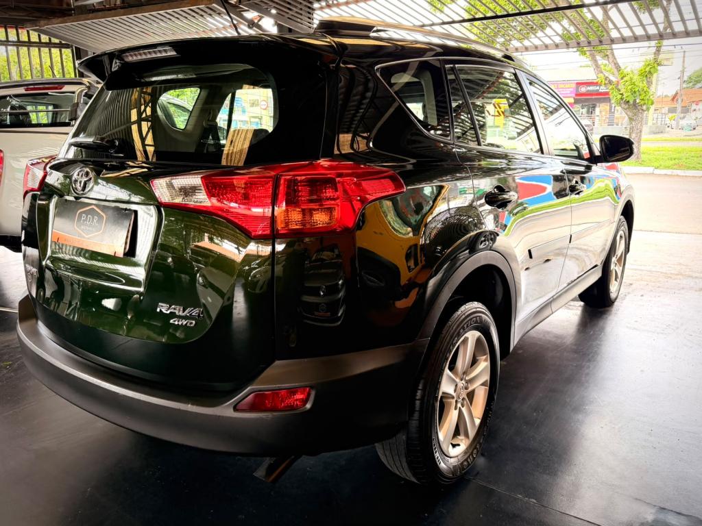TOYOTA RAV 4 - Foto