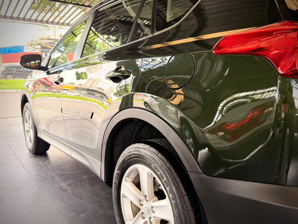 TOYOTA RAV 4 - Foto