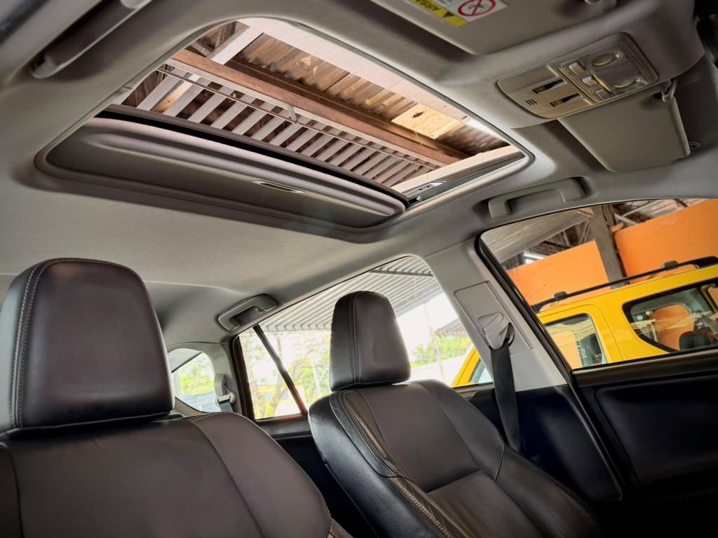 TOYOTA RAV 4 - Foto