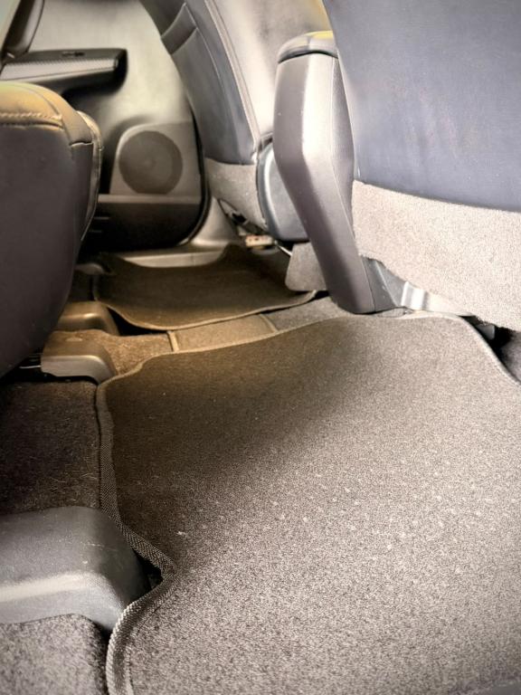 TOYOTA RAV 4 - Foto