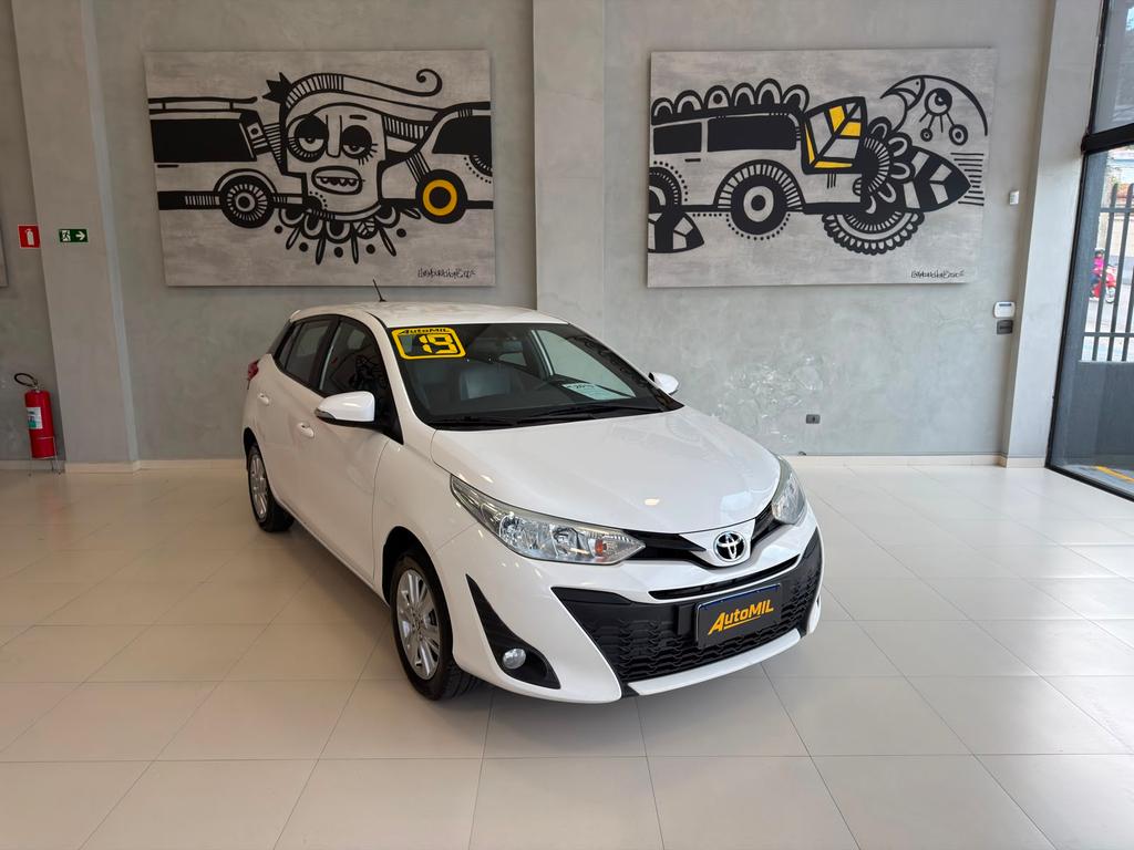 TOYOTA Yaris Hatch