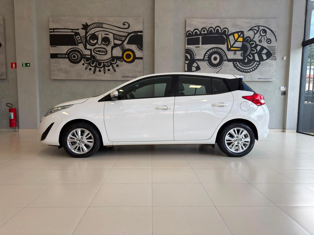 TOYOTA Yaris Hatch - Foto