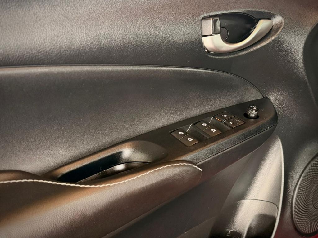 TOYOTA Yaris Hatch - Foto
