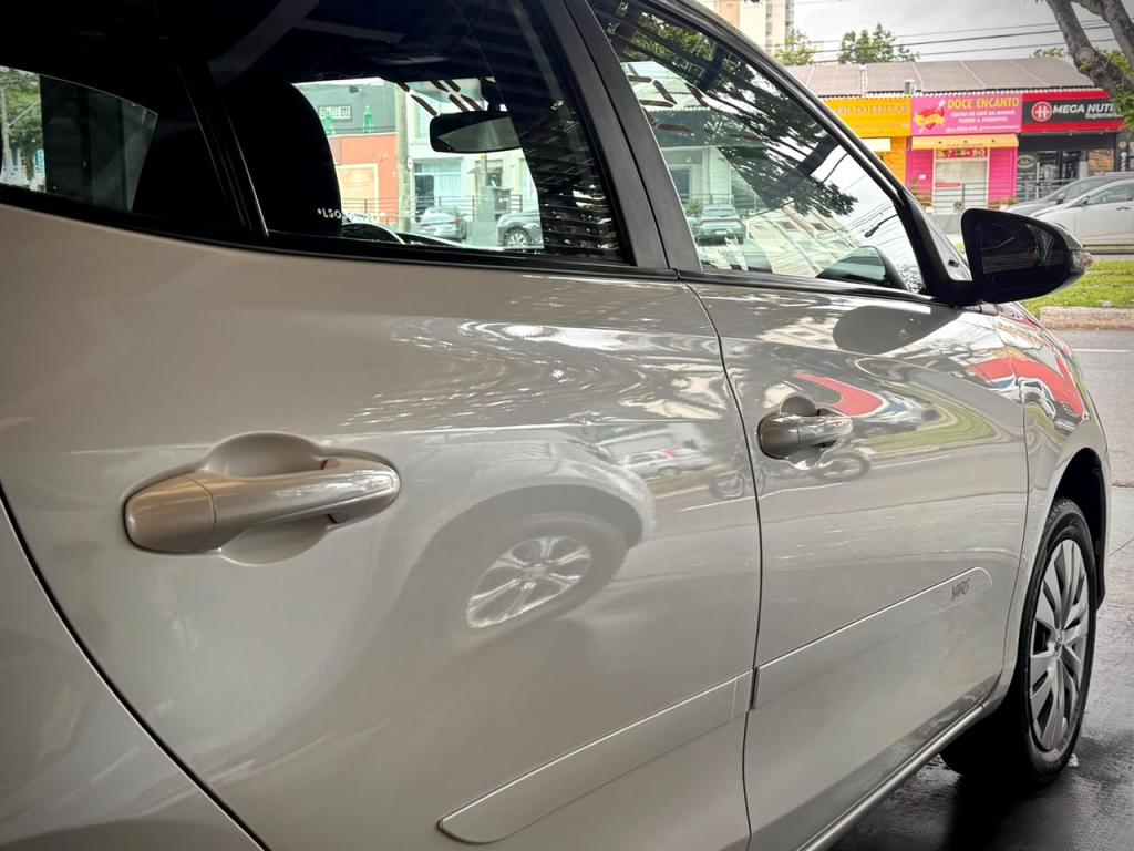 TOYOTA Yaris Hatch - Foto