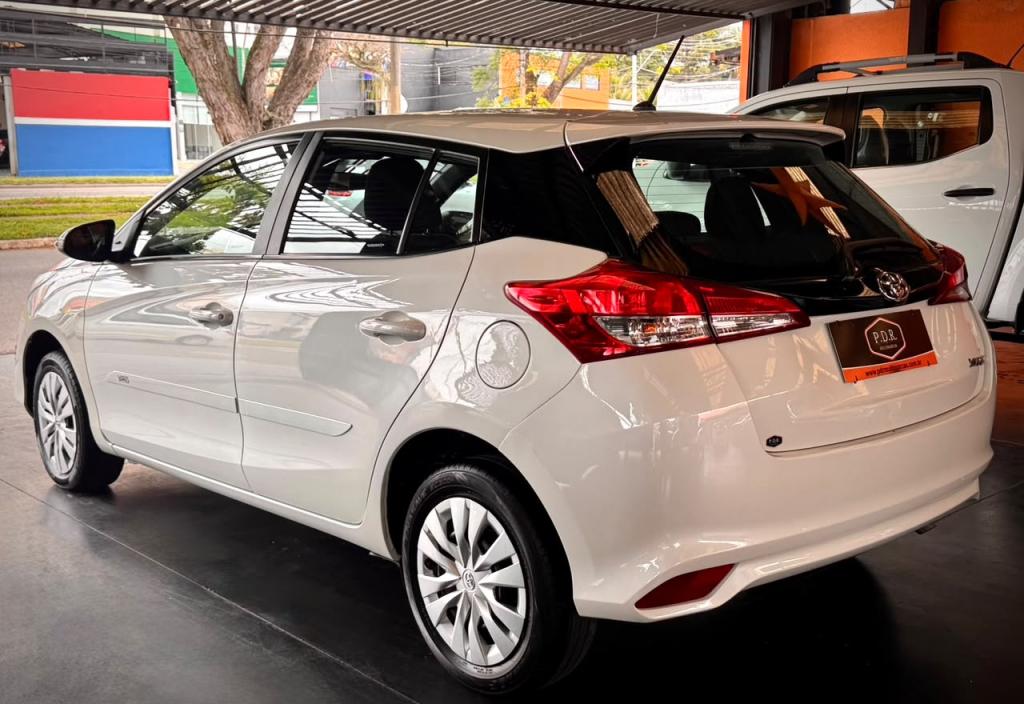 TOYOTA Yaris Hatch - Foto