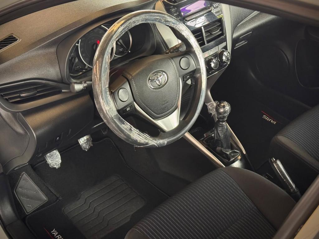 TOYOTA Yaris Hatch - Foto