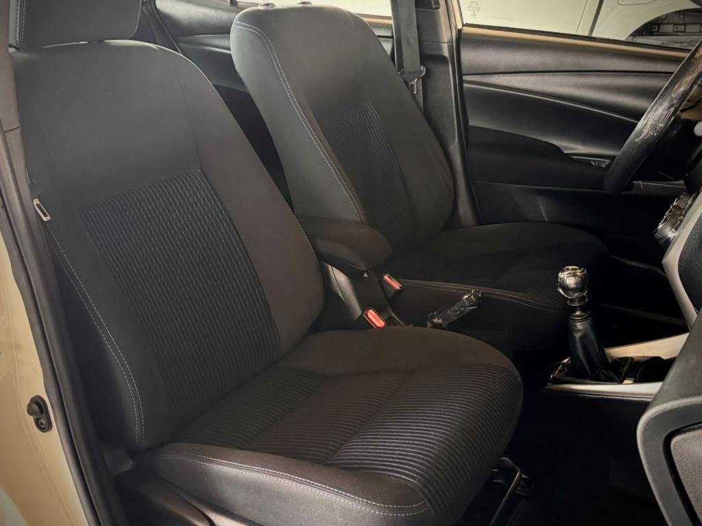 TOYOTA Yaris Hatch - Foto