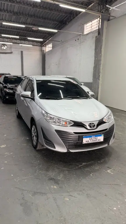 TOYOTA Yaris Sedan