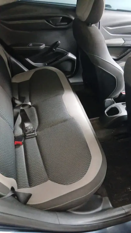 TOYOTA Yaris Sedan - Foto