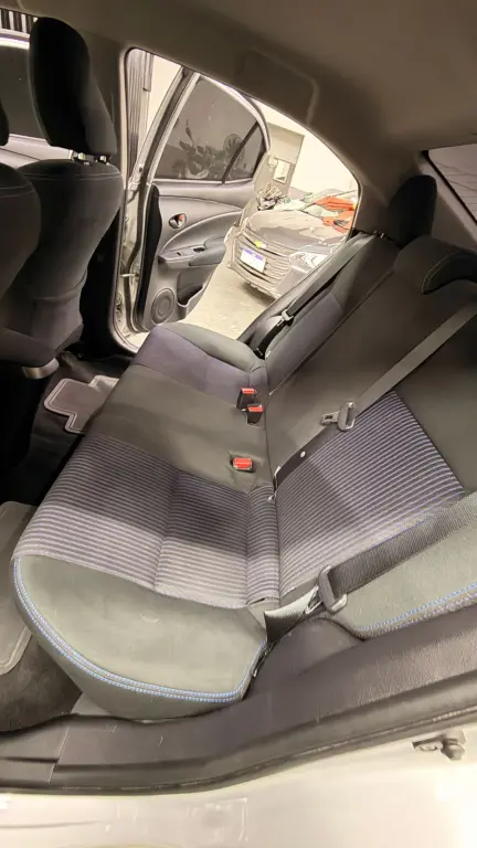 TOYOTA Yaris Sedan - Foto