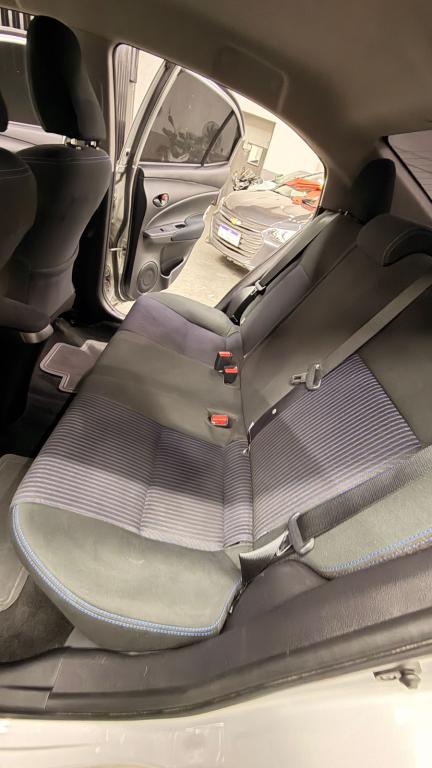TOYOTA Yaris Sedan - Foto