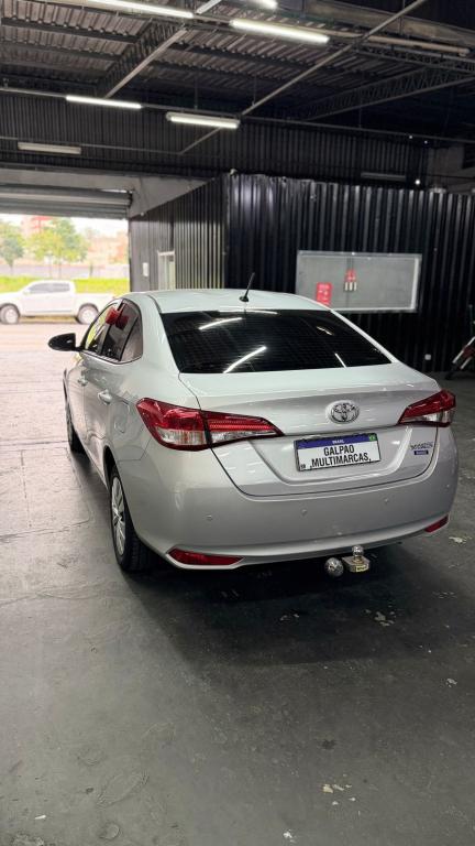 TOYOTA Yaris Sedan - Foto