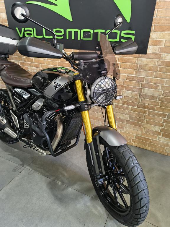 TRIUMPH Scrambler 400X - Foto