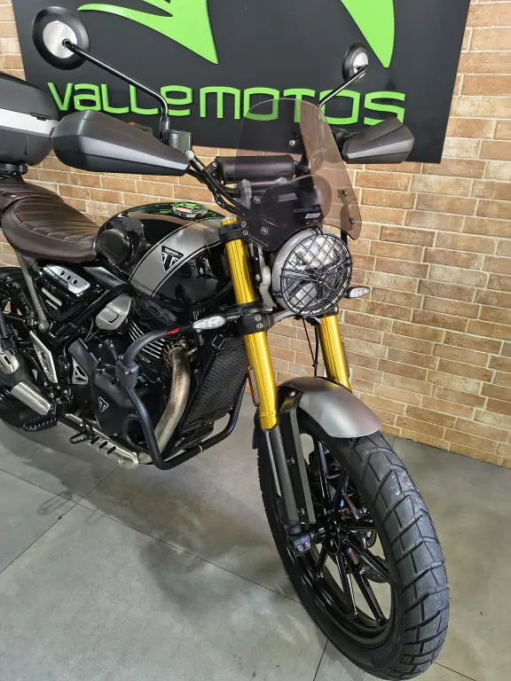 TRIUMPH Scrambler 400X - Foto