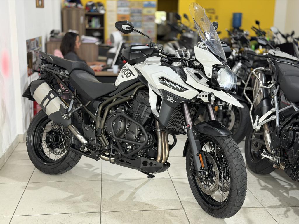 TRIUMPH Tiger 1200